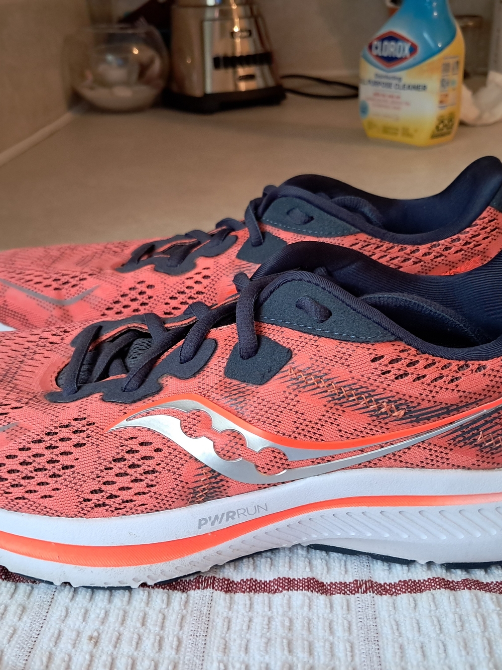 Saucony Omni 20 Womens Running Shoes Size 9 Sunstone Orange Navy S10681-16